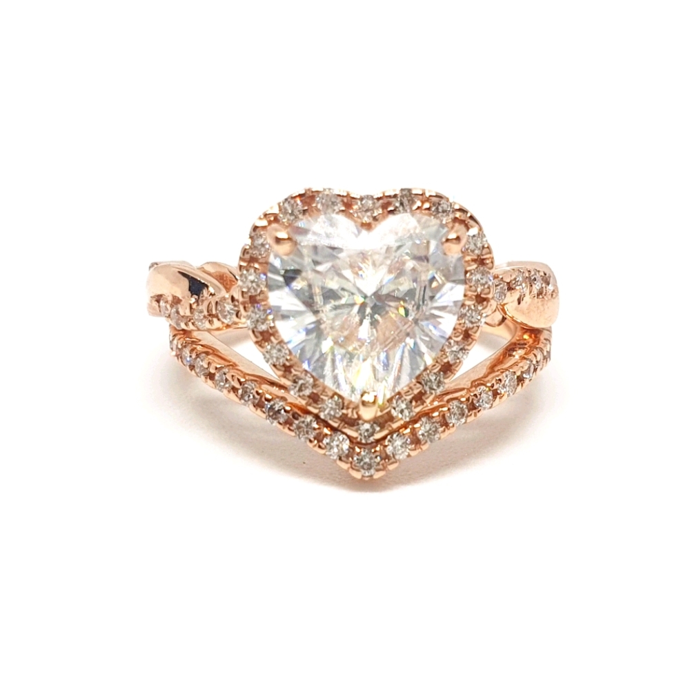 2 Carat Heart Cut Moissanite Bridal Ring Set